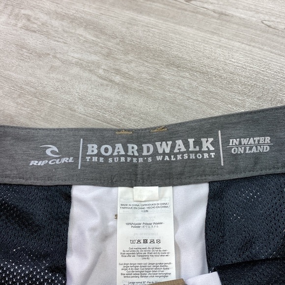 RIP CURL - DECLASSIFIED HYBIRD MENS SHORTS - Picture 9 of 11